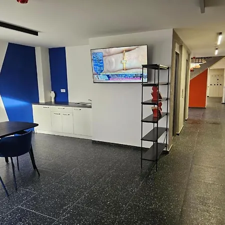 Apartment Private Garden 2br For Business & Leisure, Free Parking & Gym, By Live-inn 2 Prague