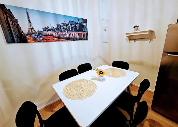 Private Garden 2br For Business & Leisure, Free Parking & Gym, By Live-inn 2 * Prague